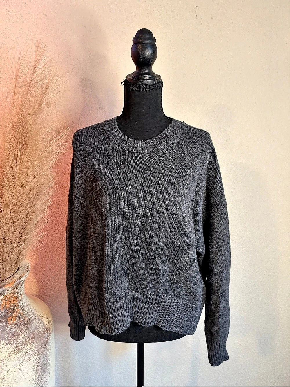 Quince 100% Organic Cotton Boyfriend Crew Sweater in Charcoal - Size S